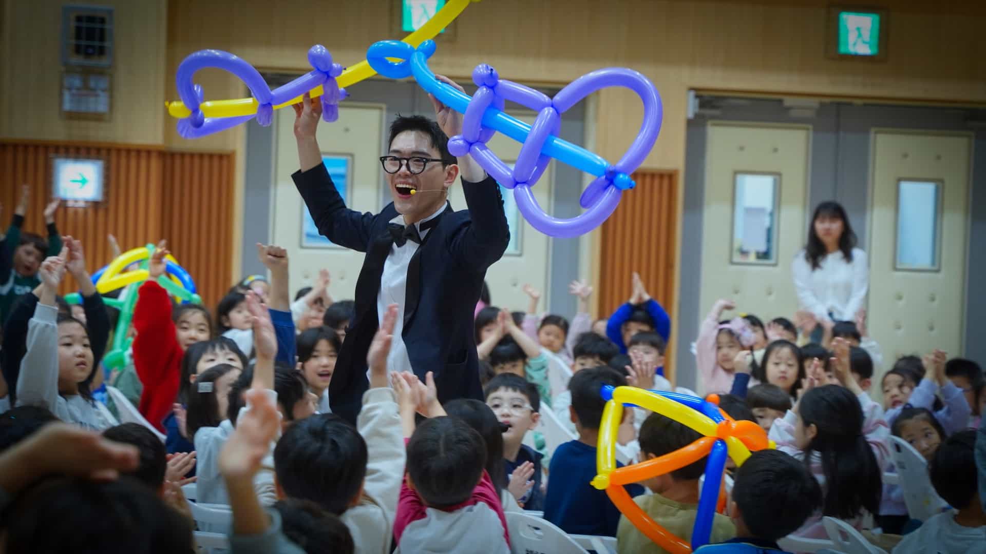벌룬 매직 월드 공연 배경